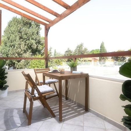 Beautiful Apartment In Harbour Paphos, Central & Close To Beach Eksteriør billede