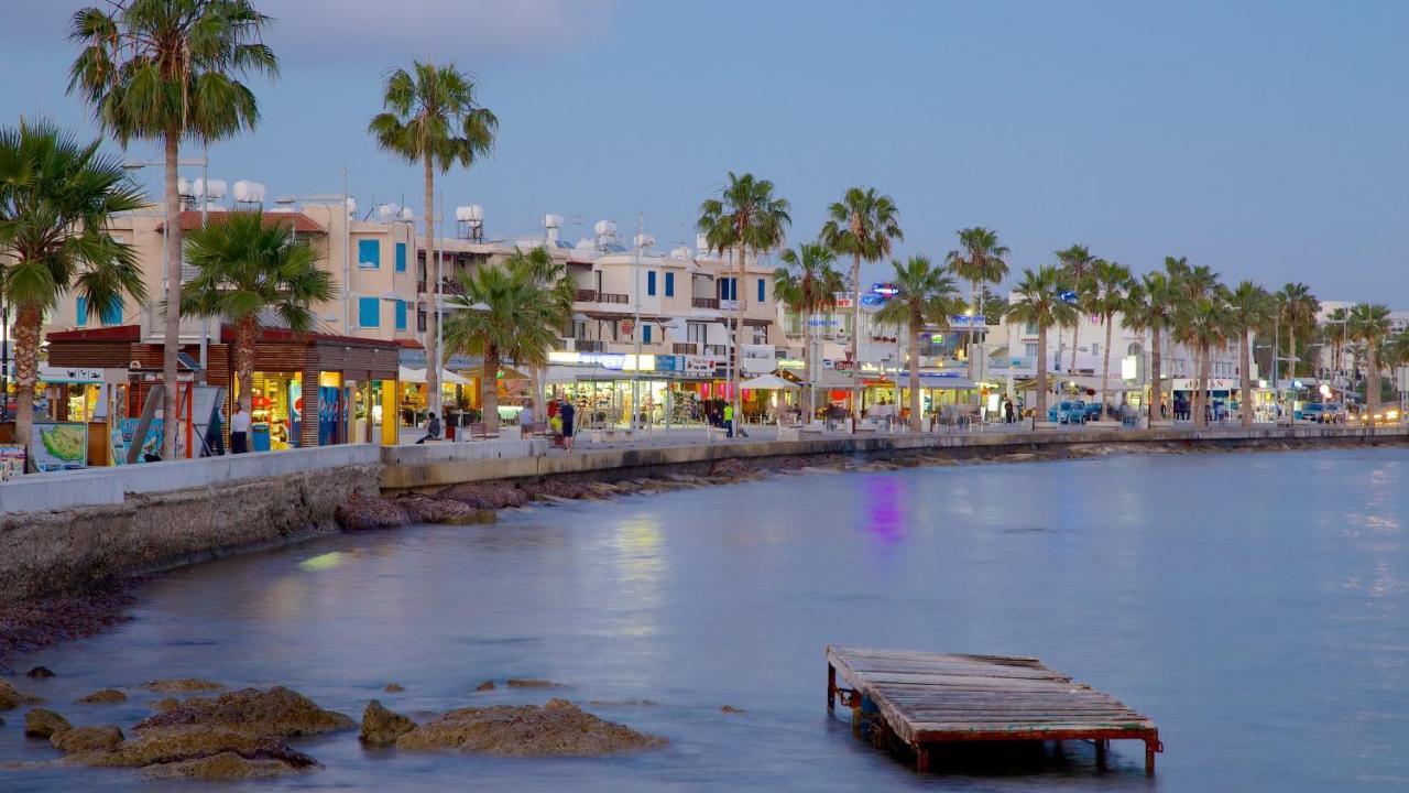 Beautiful Apartment In Harbour Paphos, Central & Close To Beach Eksteriør billede